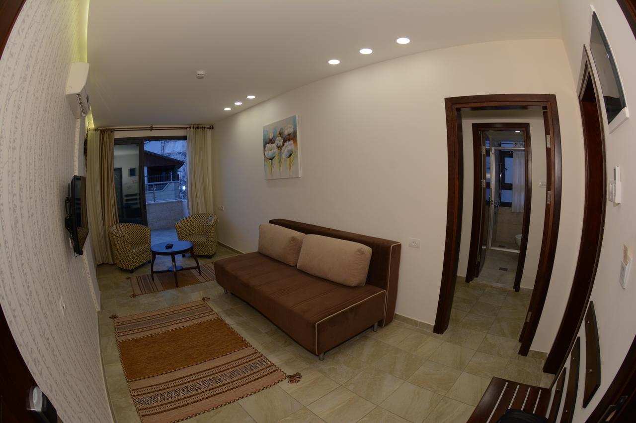 Royal Suites Nablus Buitenkant foto