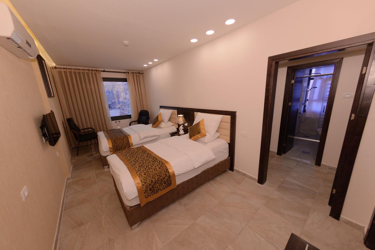 Royal Suites Nablus Buitenkant foto