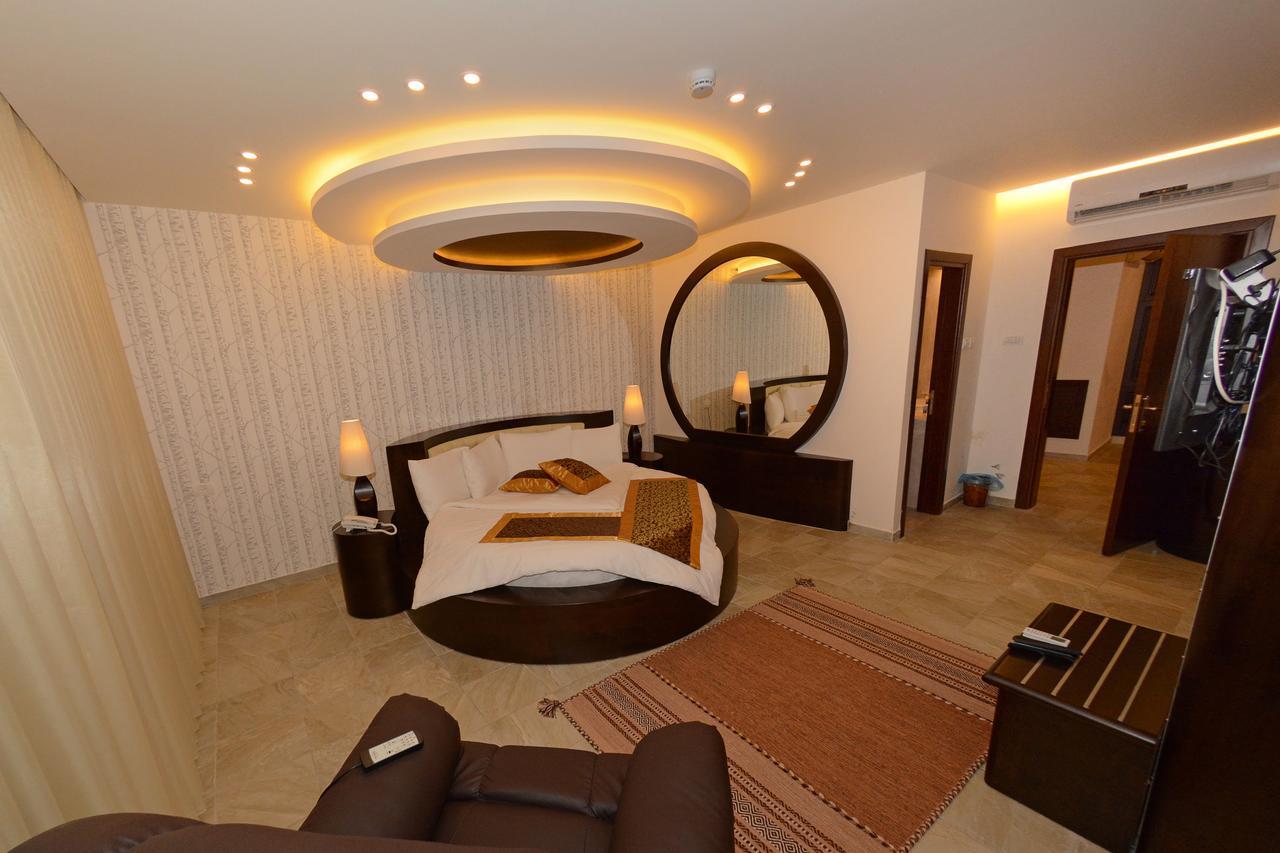 Royal Suites Nablus Buitenkant foto