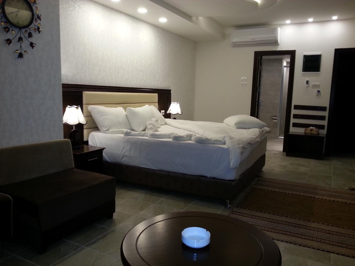 Royal Suites Nablus Buitenkant foto