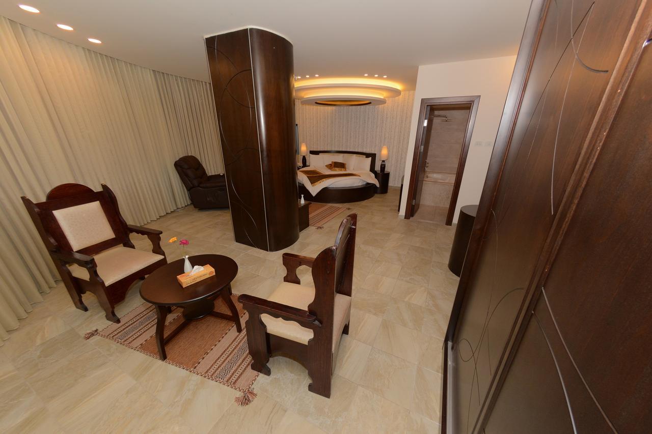 Royal Suites Nablus Buitenkant foto