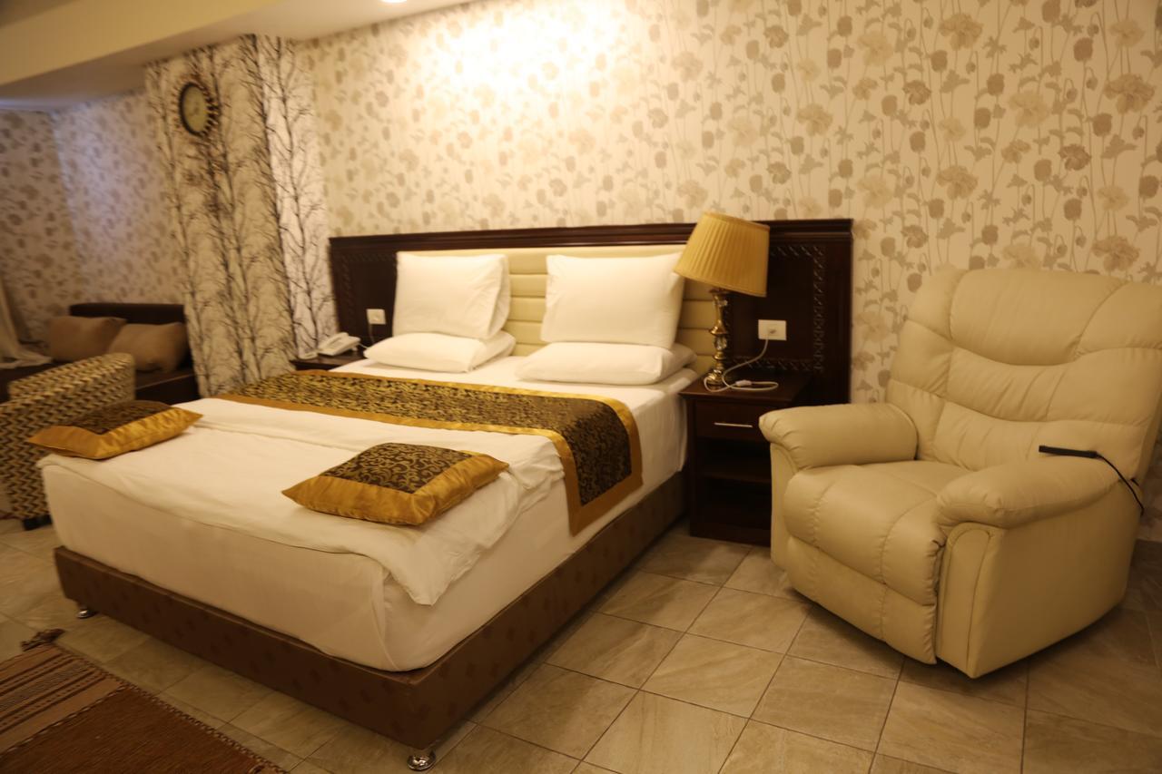 Royal Suites Nablus Buitenkant foto
