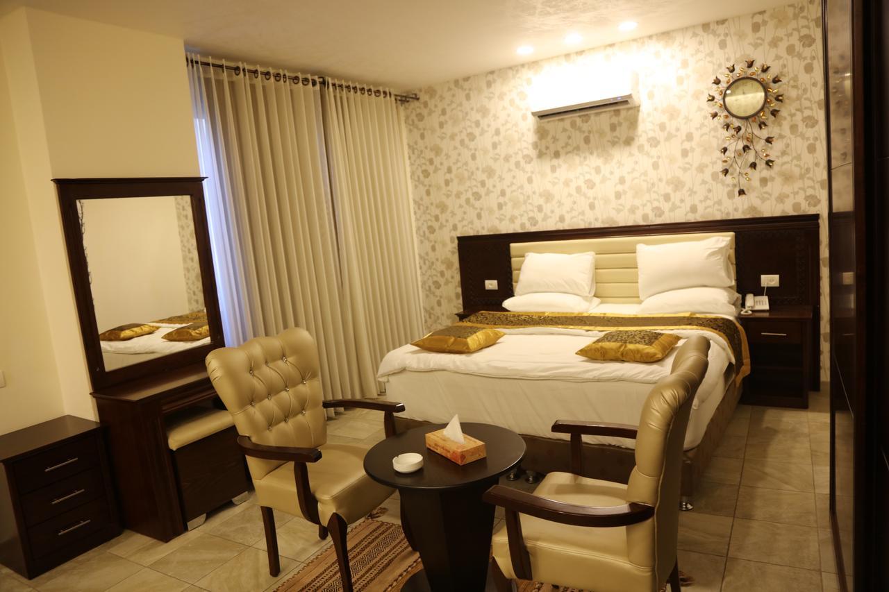 Royal Suites Nablus Buitenkant foto